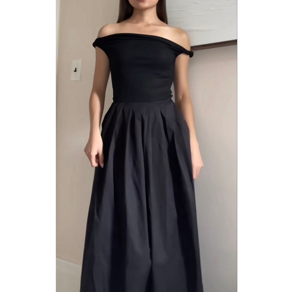 Commense Elegant Twist Off Shoulder Minimalist Old Money Black Maxi Dress NWT S